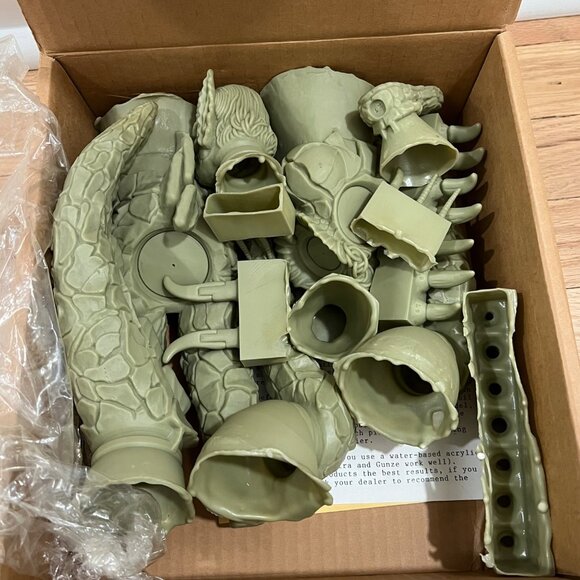 Billiken The She Creature Soft Vinyl Kit Collectible Model Complete Open Box - Picture 7 of 7